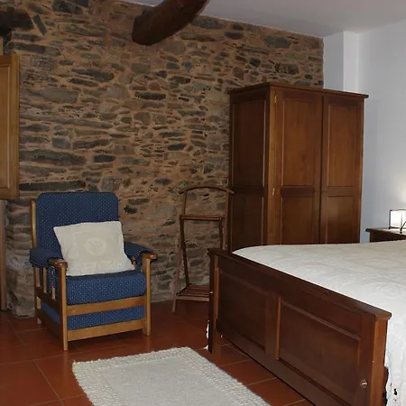 Casa Dos Pinelas Limãos