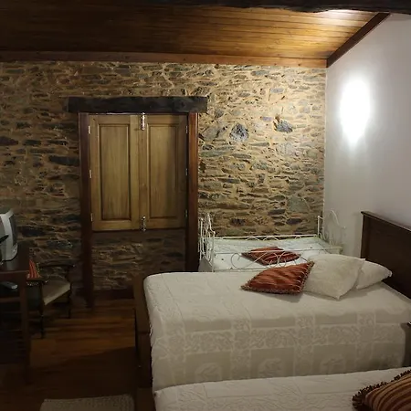 Casa Dos Pinelas