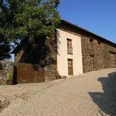 Casa Dos Pinelas Limaos