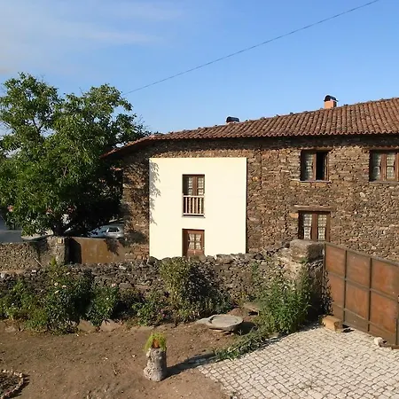 Guest house Casa Dos Pinelas